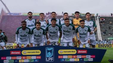 Sarmiento, en una posición expectante, recibe a un River repleto de figuras en el postergado de la fecha 11