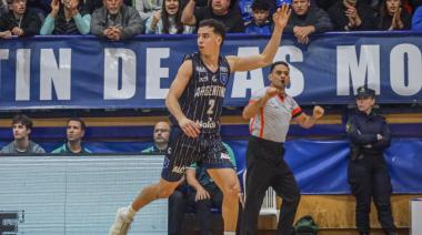 Argentino festeja su aniversario con una sonrisa: debut ganador ante Ferro
