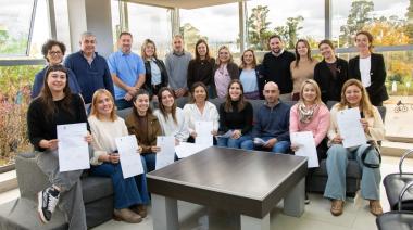 Lincoln incorporó a planta permanente a 17 profesionales de la Salud