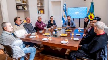 Emotivo reconocimiento a empleados municipales de Junín con 30 y 40 años de servicio