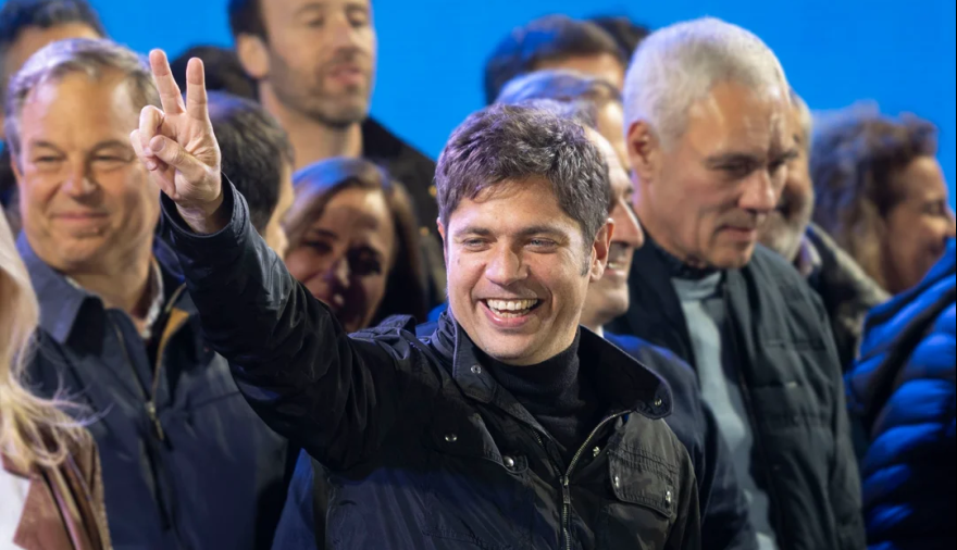 Axel Kicillof aceptaría la propuesta de Máximo Kirchner para sucederlo en el PJ bonaerense: “Está todo encaminado"