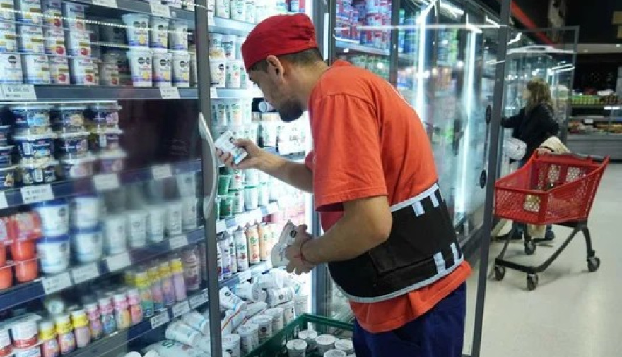 Fuerte suba de alimentos: la inflación de enero fue de 2,9 por ciento y acumuló 32,4% en doce meses