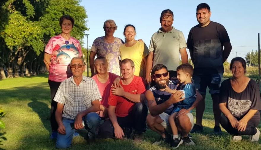 El PAAC continúa expandiendo la plantación de frutales en escuelas, barrios y localidades del partido de Junín