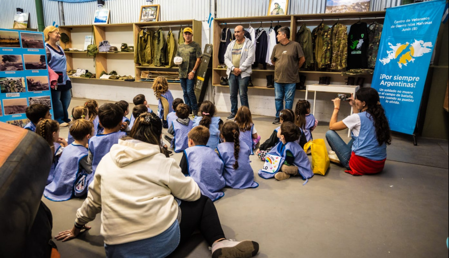 Alumnos del Jardín N°913 disfrutaron de una visita guiada por el MALVAR