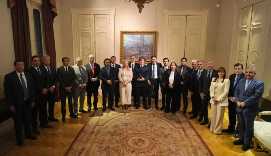 Los acuerdos electorales que piensa La Libertad Avanza para 2027: una por una, todas las provincias