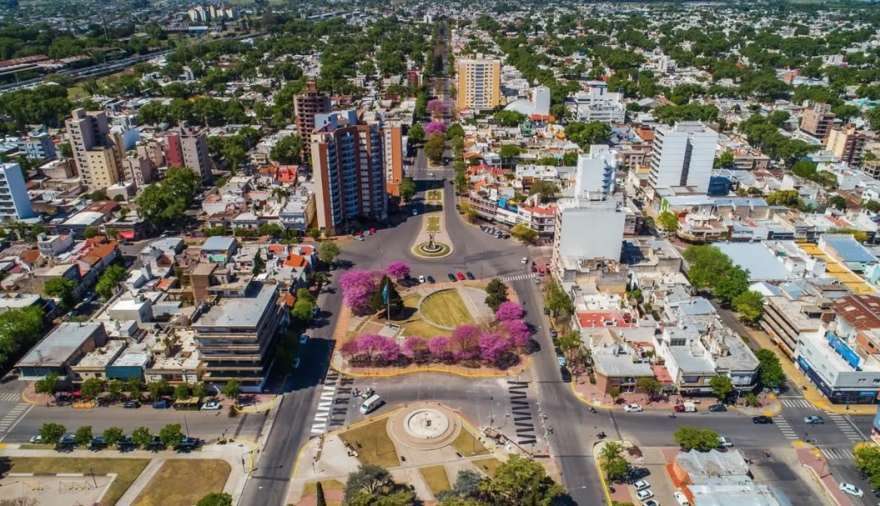 Junín, la pequeña Buenos Aires del noroeste bonaerense: una ciudad que crece, resiste y busca su lugar en medio del caos