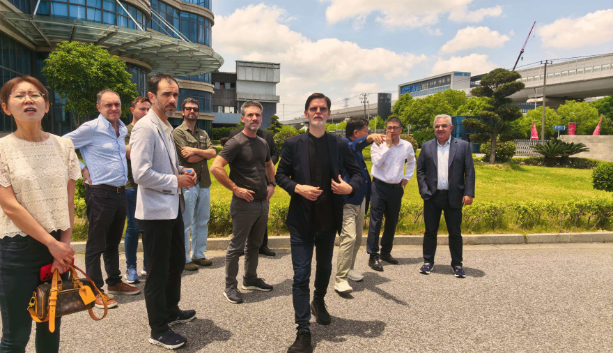 Petrecca viajó a China para acercar tecnología e inversiones a la Provincia