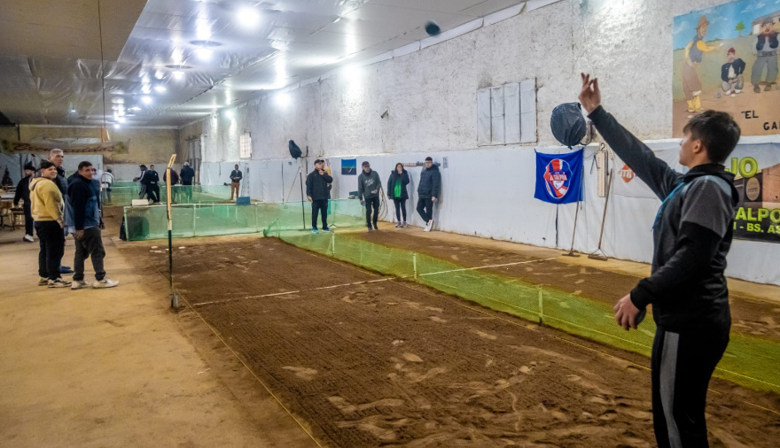 Más de 50 parejas participaron de un torneo de tejo en "El Galpón"