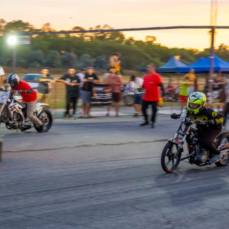 Más de 80 competidores corrieron picadas de forma segura en el autódromo de Junín