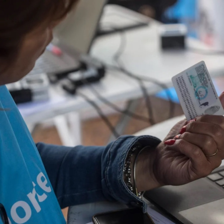 El Gobierno aumentó los precios de la renovación del DNI y el Pasaporte del Renaper: cuánto valen