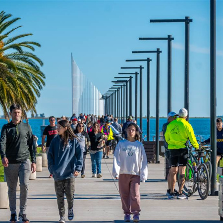 Cientos de turistas y vecinos disfrutaron del Parque Natural Laguna de Gómez