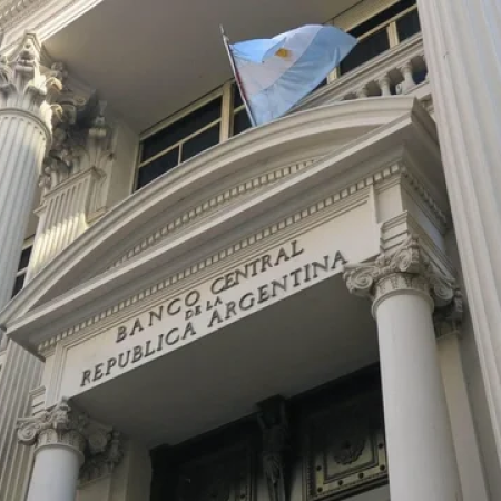 Déficit cambiario récord: US$ 11.656 millones se fueron en 10 meses y marzo marca un nuevo máximo