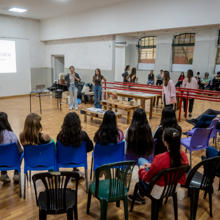 Con eje en la Arquitectura, se puso en marcha una nueva propuesta para jóvenes de Envión