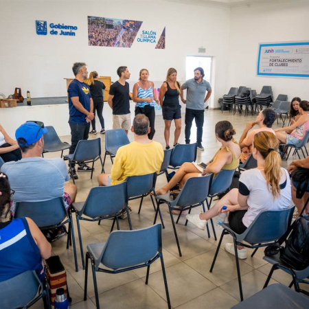 EAV 2026: se realizó una importante jornada de capacitación para profesores y directores de las sedes