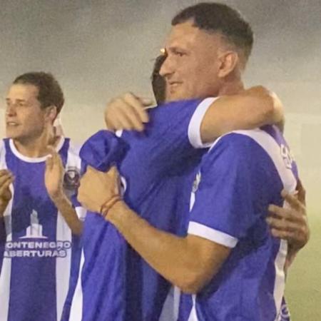 Despedida de oro: Ricardo Tobal fue homenajeado en Villa Belgrano y se retiró campeón