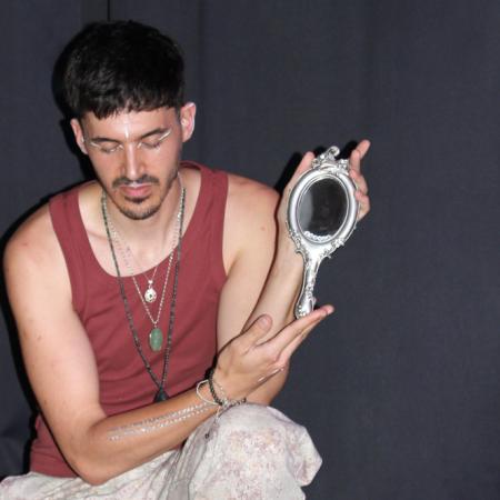 Debut capitalino de Lautaro Ferrari en el Teatro Border con “La Mano de Dios”