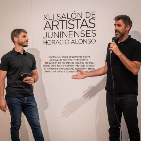 Paulucci: “La política cultural del Municipio está basada en acompañar a los artistas y fomentar la cultura local”