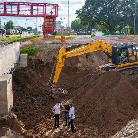 Avanzan los trabajos de tunelización en la obra del paso bajo nivel en Junín