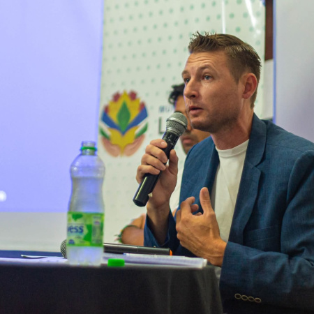 Ferraris subrayó el rol del Estado en el acompañamiento de las trayectorias educativas y defendió la inversión pública