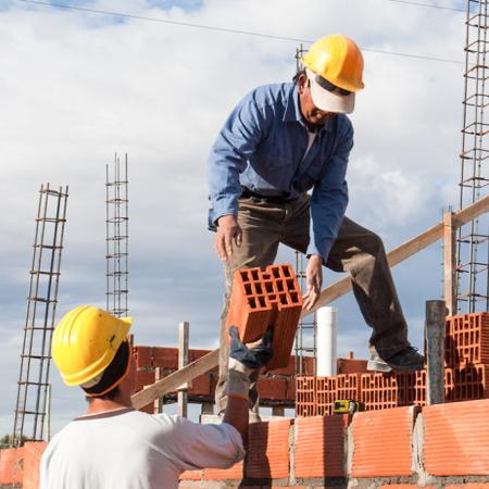 Advierten que la reforma laboral impulsada por Milei “atrasa más de 100 años”