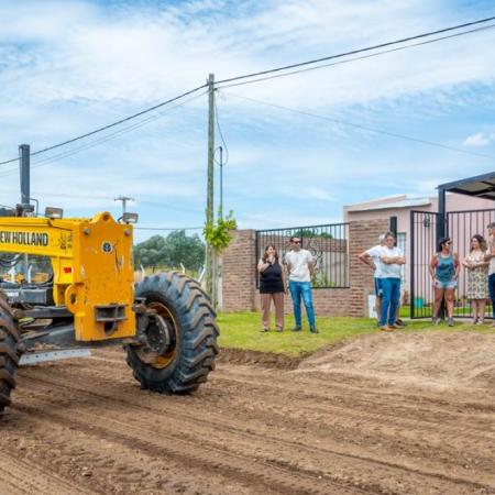 Realizan obras de mejorado de calles en el “Proyectar 1”