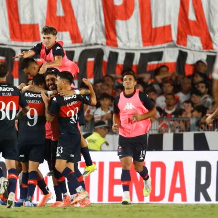River fue goleado por Tigre en un Monumental caliente