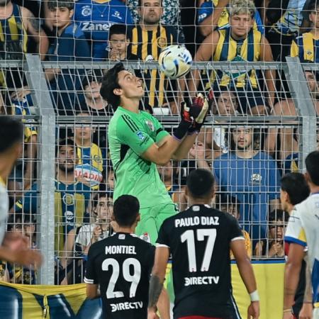 River y Rosario Central empataron sin goles en El Gigante de Arroyito