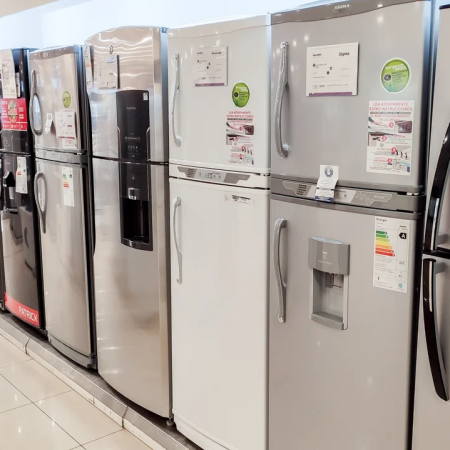 Electrolux busca achicar su plantilla en 100 trabajadores con plan de retiros voluntarios