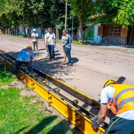 Avanzan las obras de cordón cuneta en el barrio La Merced con financiamiento compartido