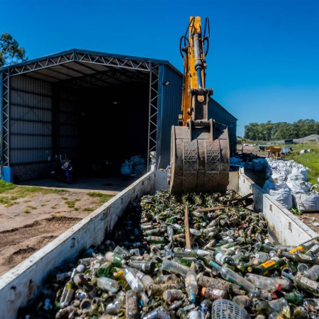 Junín envió ocho toneladas de vidrio reciclado para su reinserción en la industria