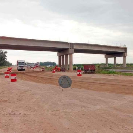 Alerta en Ruta 5 con la autopista paralizada: crece la circulación de camiones a Vaca Muerta