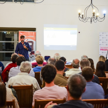 Producción: exitosa jornada de capacitación en digitalización ganadera en Lincoln