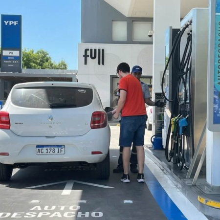 Nafta en Junín: el litro se acerca a los 2 dólares y la Ciudad ya tiene uno de los combustibles más caros del mundo