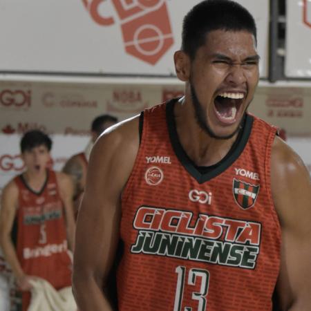 Ciclista logró un triunfo con puntaje histórico y quedó a un pasito de la permanencia