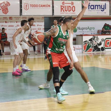 Ciclista Juninense va por un triunfo clave ante Pergamino Básquet para salir del fondo