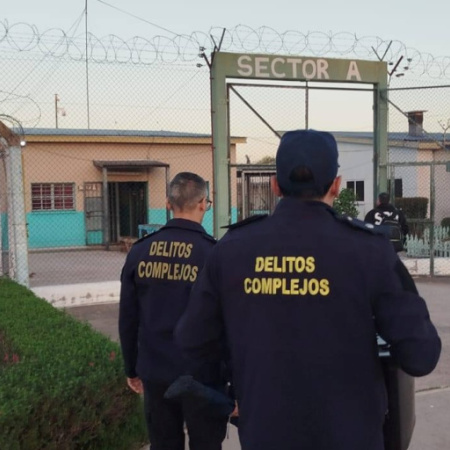 Petrecca propone prohibir los celulares y restringir las comunicaciones de los presos en las cárceles bonaerenses