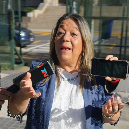 La explicación de la escribana de Manuel Adorni sobre la compra de departamentos del funcionario