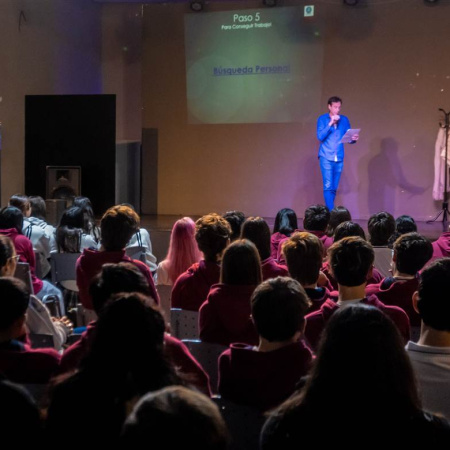 Mecenazgo cultural en acción: empresas locales acompañan el proyecto “AyudArte” para capacitar a jóvenes