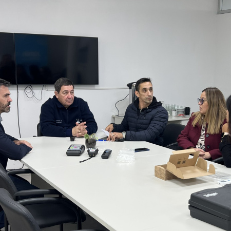 Valeria Arata entregó equipamiento para fortalecer la seguridad vial en Junín y General Arenales