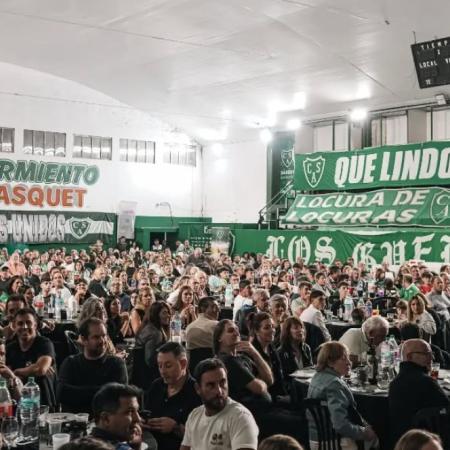 Sarmiento celebró sus 115 años con una emotiva cena junto a su gente