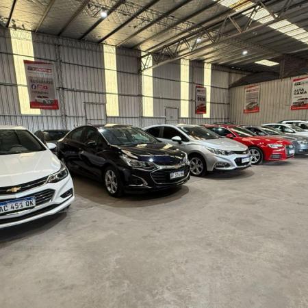 Junín estira la vida útil de los autos: menos cambios, más reparaciones y un mercado condicionado por el dólar