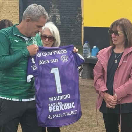 Homenaje a Mauricio Gianfrancesco en el inicio del Senior 48