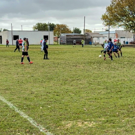 El fútbol senior volvió a reunir a equipos y familias de toda la región en Junín