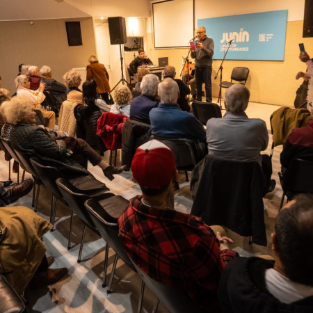 El MUMA abrió sus puertas a un nuevo ciclo que une música y literatura con artistas locales