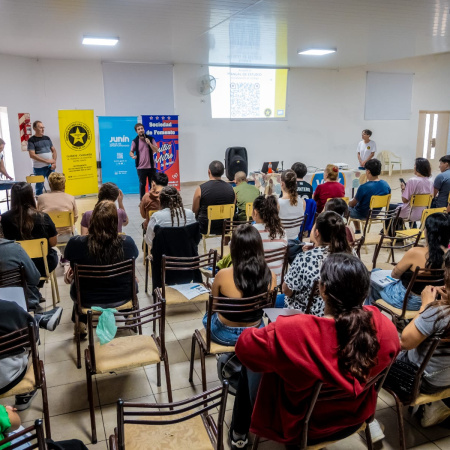 Vecinos del Barrio Emilio Mitre participaron de una nueva jornada de capacitación para la licencia de conducir