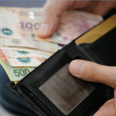 Salario insuficiente: 7 de cada 10 trabajadores argentinos gastan su sueldo en menos de 14 días