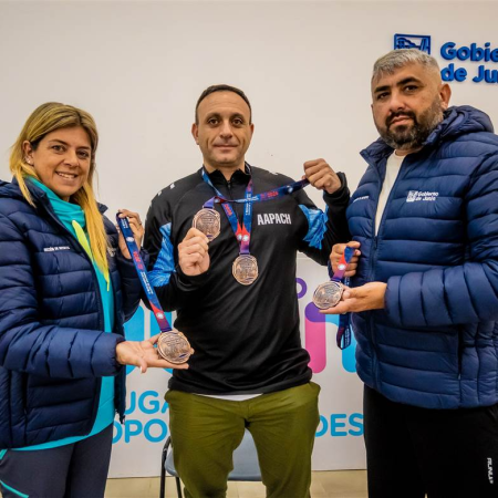 Reconocieron al atleta Leandro Tecce por su destacada actuación internacional