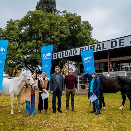 Municipio y Fundación de Equinoterapia firmaron un convenio para ampliar el acceso a terapias y talleres con caballos