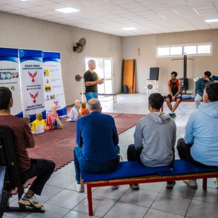 El Gobierno Local continúa fortaleciendo espacios cardioprotegidos con capacitaciones y nuevos desfibriladores