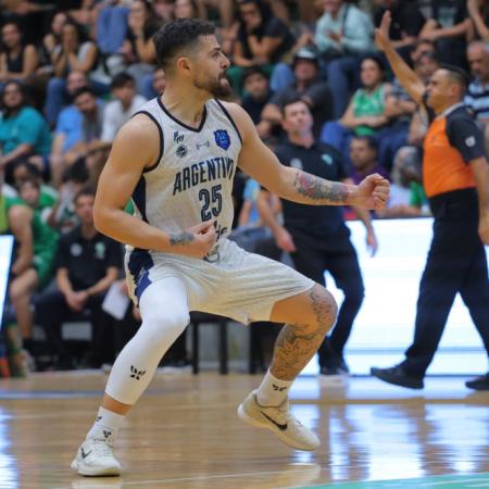 Argentino se juega un paso clave hacia la permanencia ante Atenas